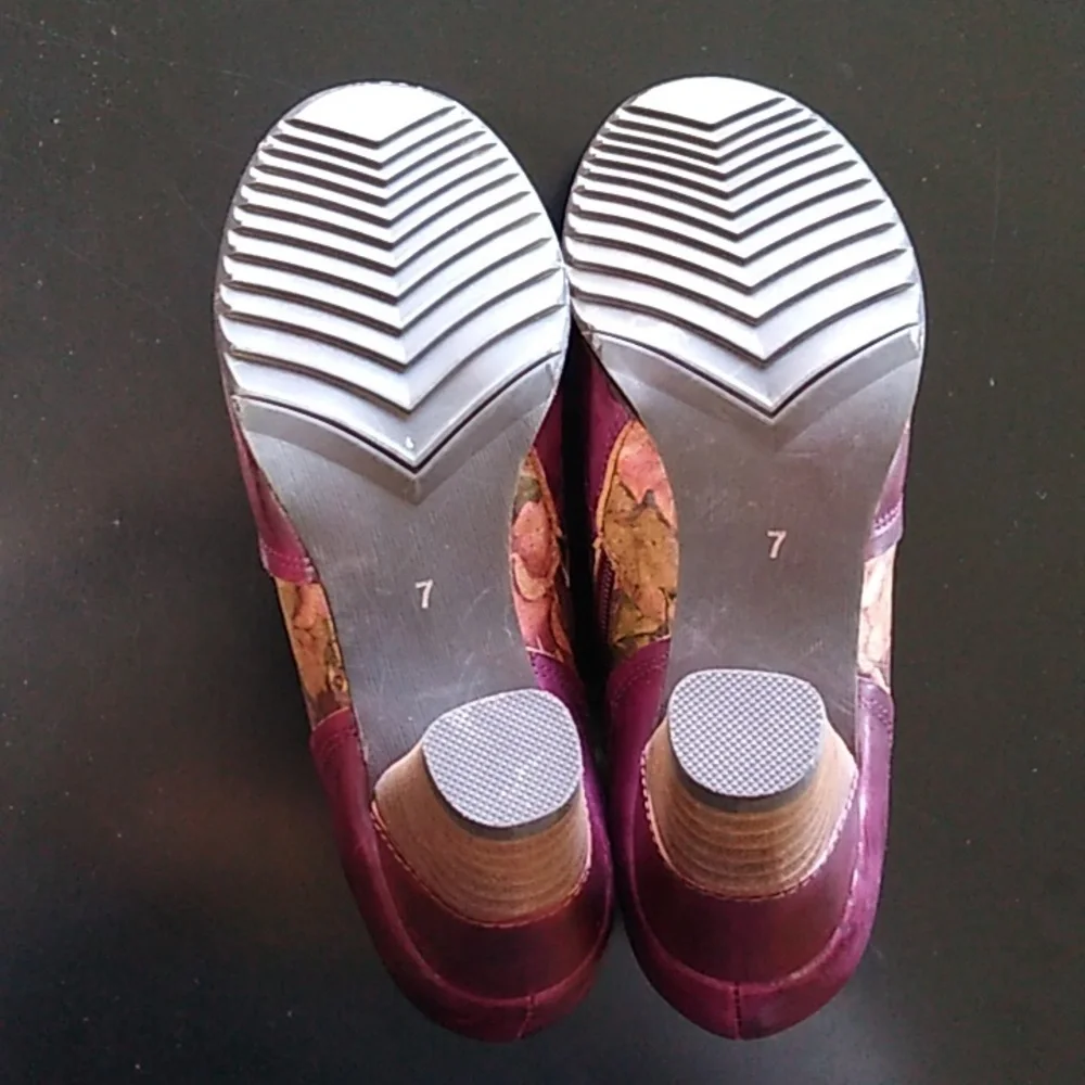ELITE BY CORKY LEATHER ANKLE BOOTS SIZE 7 side zip plum floral color LIKE NEW - Picture 11 of 15